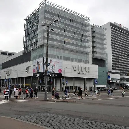 Viru Vaeljak 6 * Tallinn